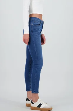 Shasa Regular Waist Skinny Jeans