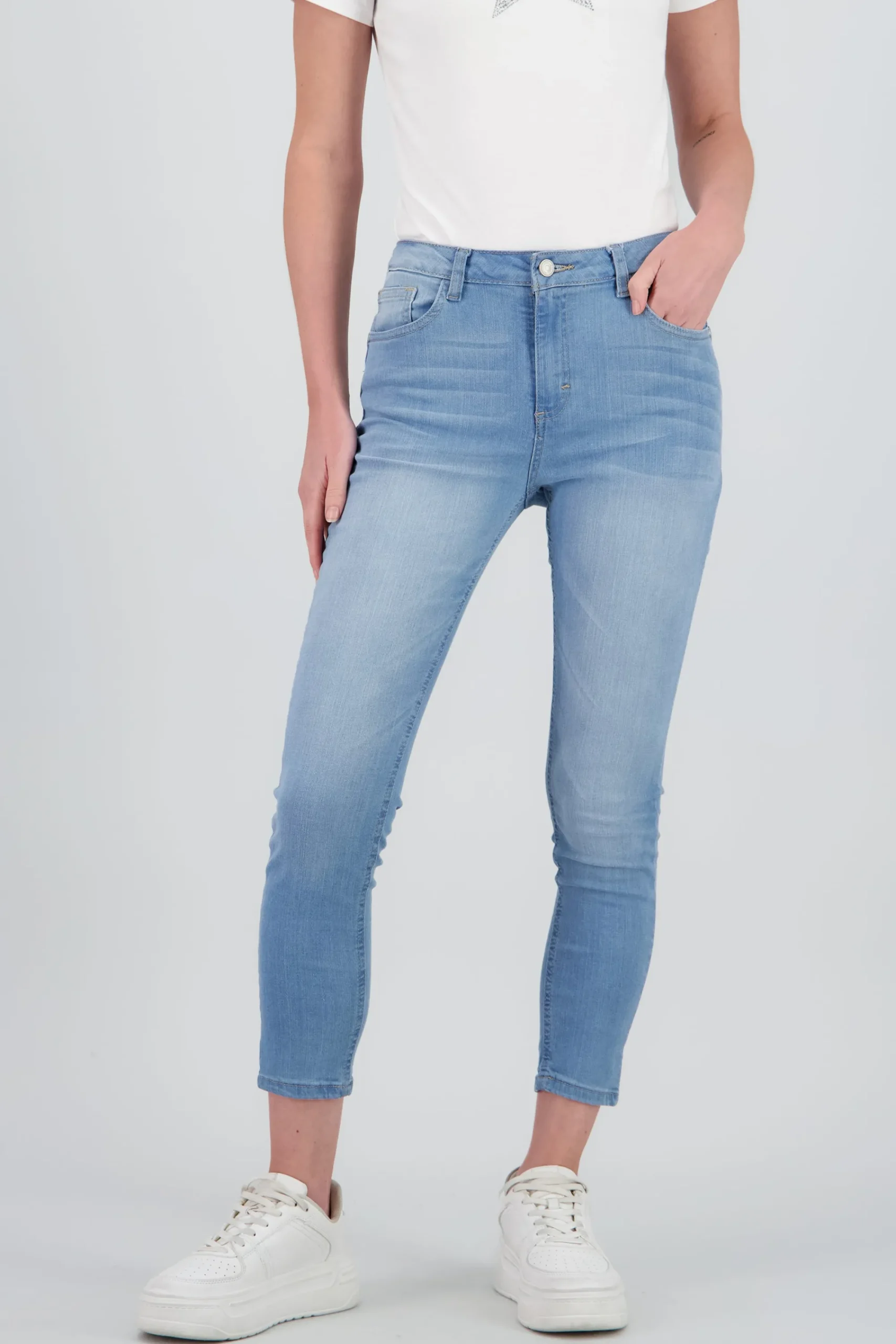 Shasa Regular Waist Skinny Jeans