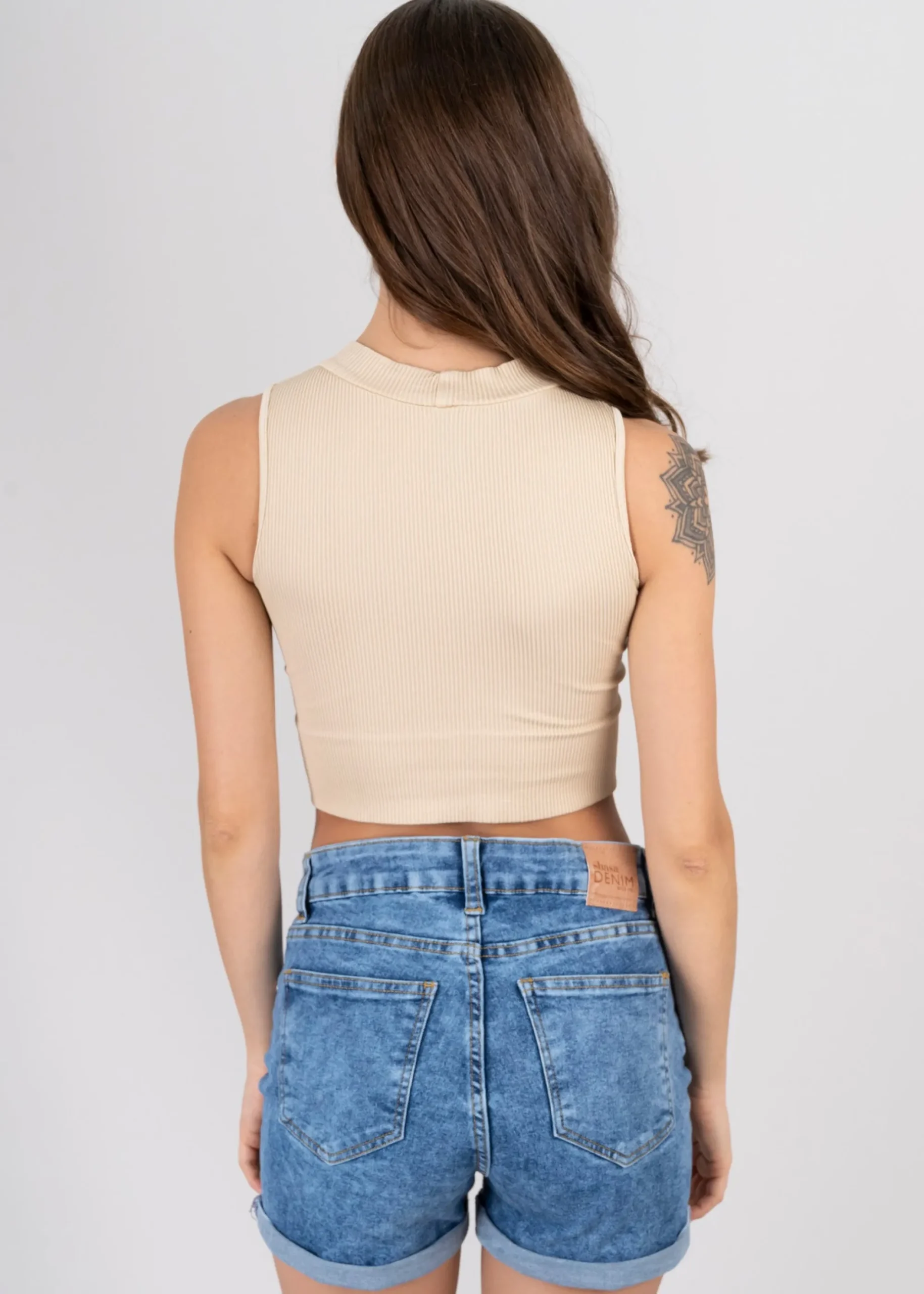 Shasa Ribbed Crop Top