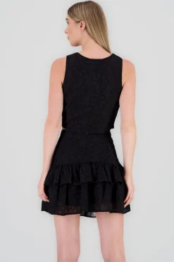 Shasa Round Neck Sleeveless Top