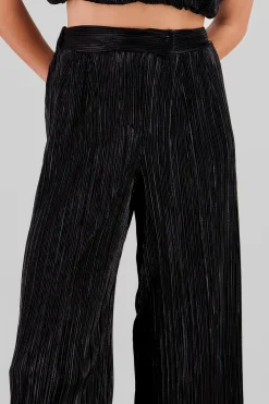 Shasa Shiny Textured Pants