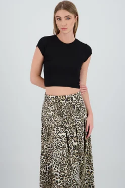 Shasa Short Sleeve Round Neck Rib Crop Top