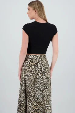 Shasa Short Sleeve Round Neck Rib Crop Top