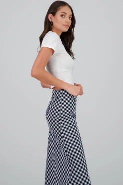 Shasa Short Sleeve Top with Round Neck