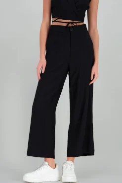 Shasa Short Tailored Pants