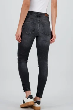 Shasa Skinny Jeans