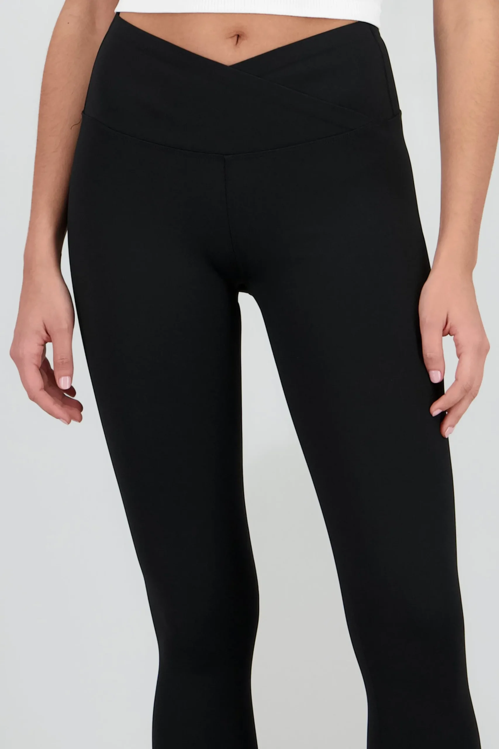 Shasa Skinny Leggings with Crossed Waistband