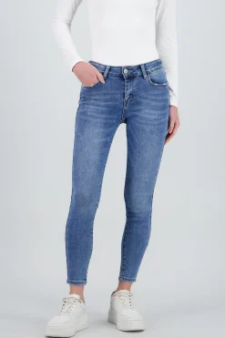 Shasa Skinny Slim Jeans