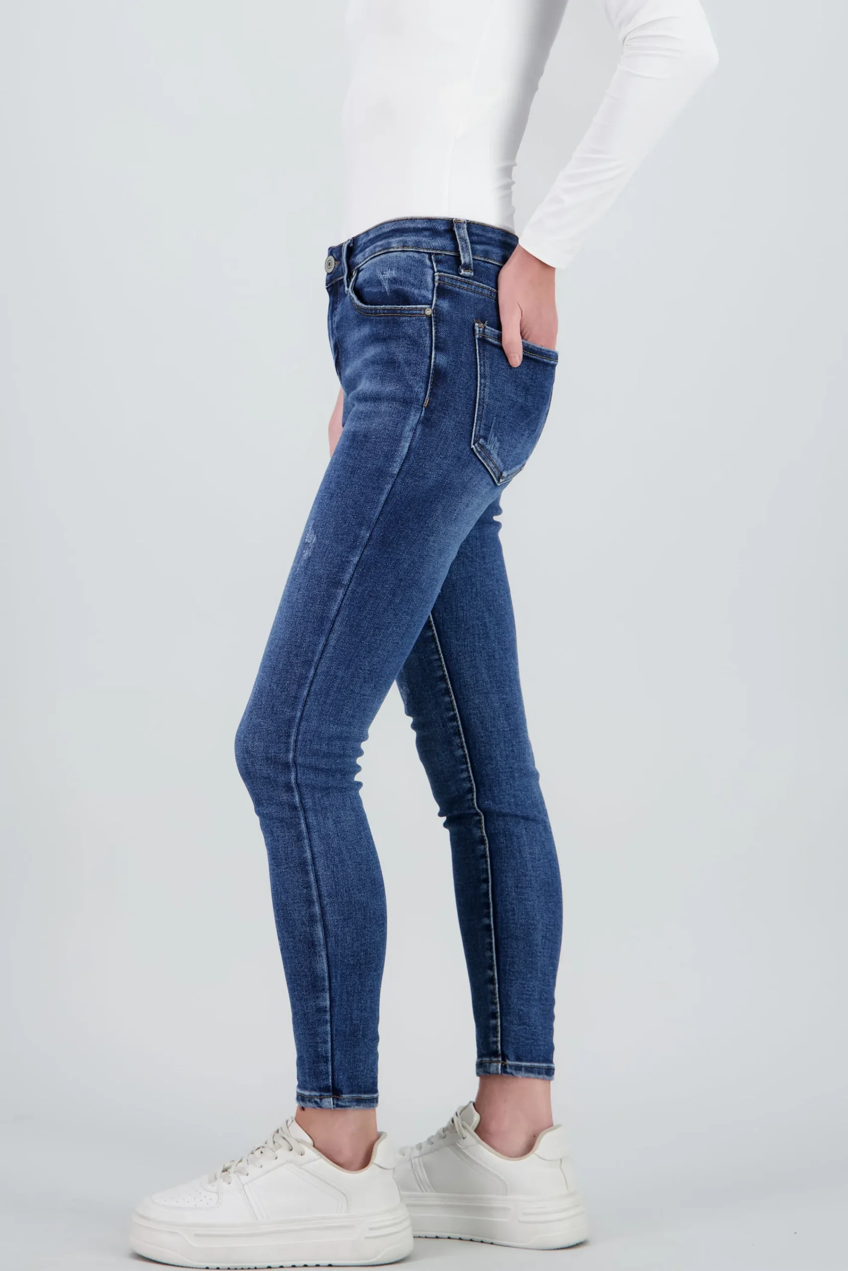 Shasa Skinny Slim Jeans