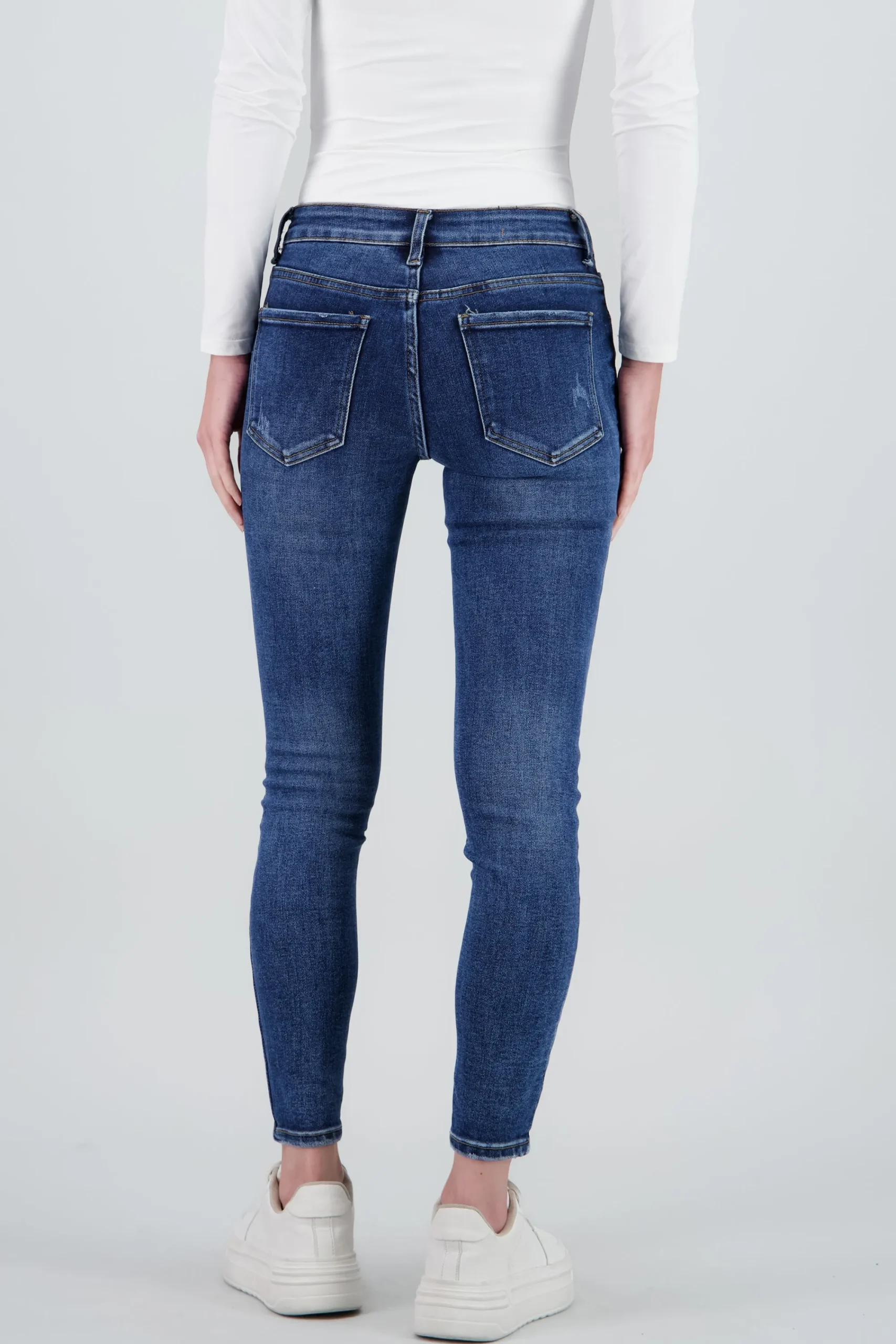 Shasa Skinny Slim Jeans