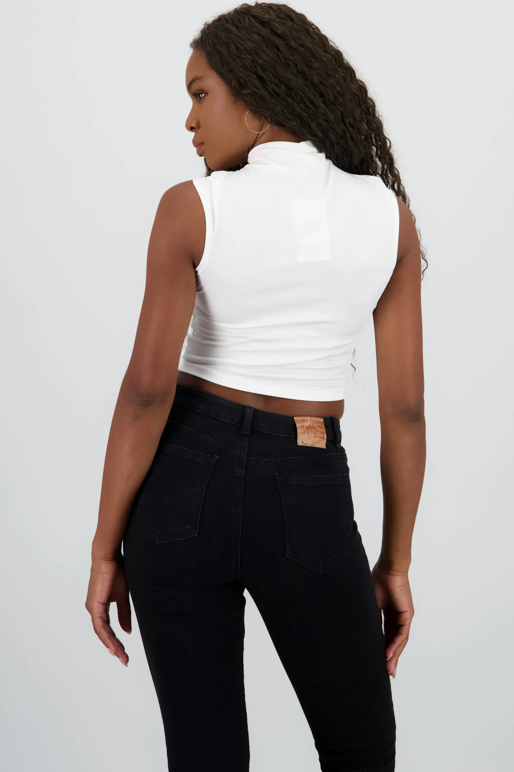 Shasa Sleeve Top with Collar Detail