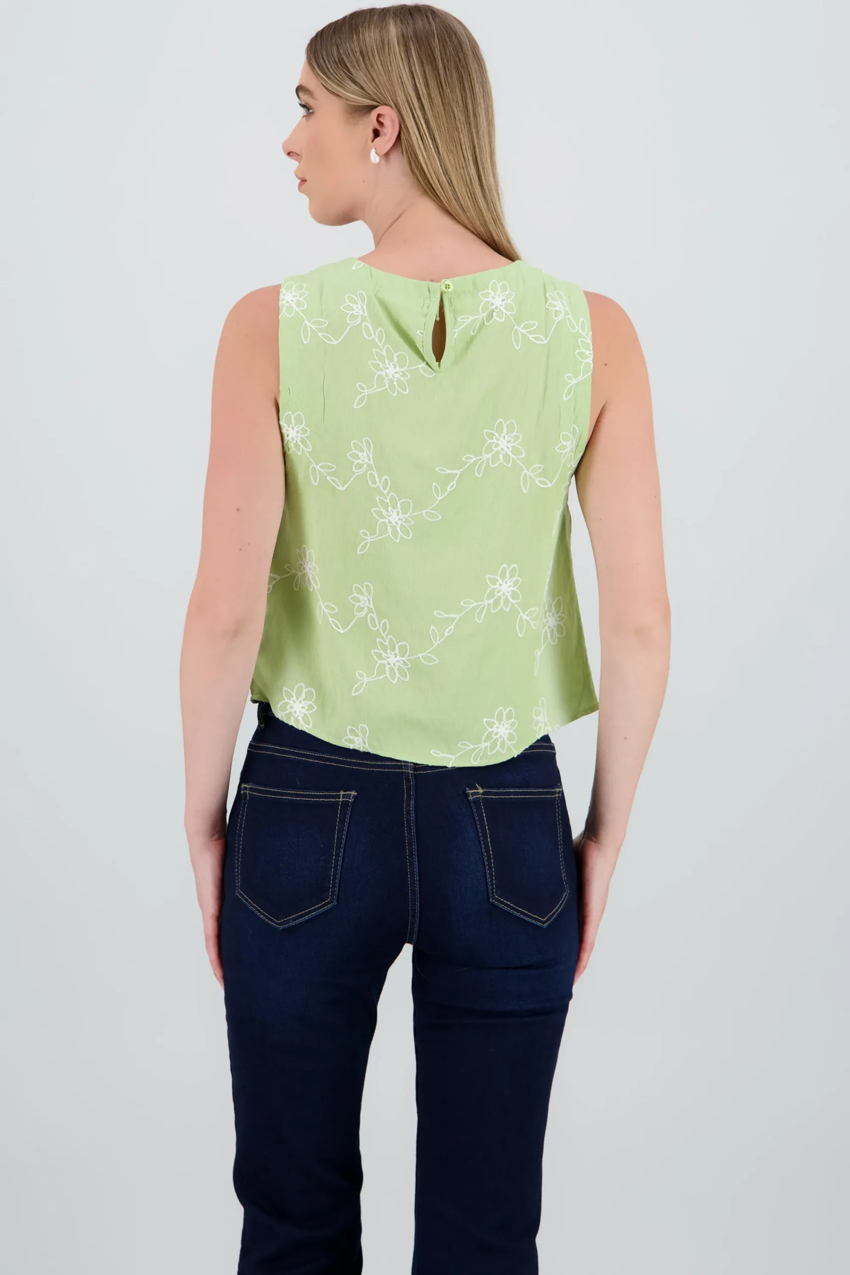 Shasa Sleeveless Round Neck Embroidered Top