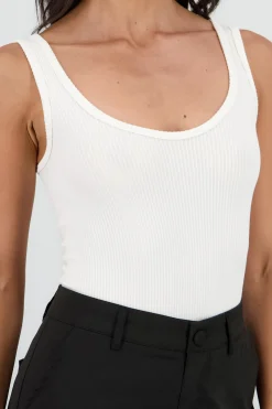 Shasa Sleeveless Seamless Bodysuit