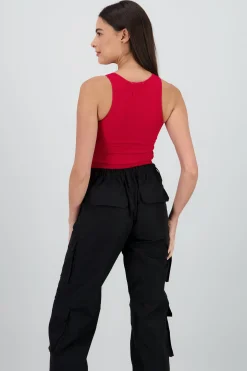 Shasa Sleeveless Seamless Round Neck Top