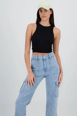 Shasa Sleeveless Seamless Round Neck Top