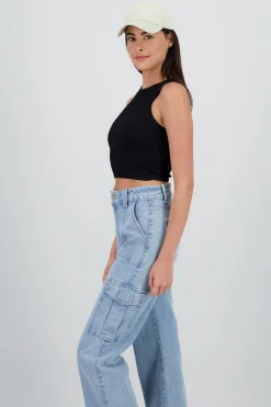 Shasa Sleeveless Seamless Round Neck Top