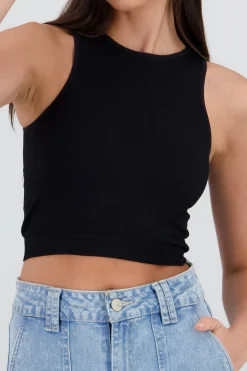 Shasa Sleeveless Seamless Round Neck Top