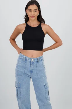 Shasa Sleeveless Seamless Round Neck Top