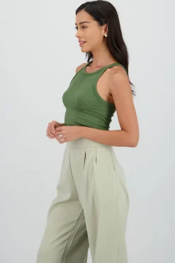Shasa Sleeveless Seamless Round Neck Top