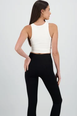 Shasa Sleeveless Seamless Round Neck Top