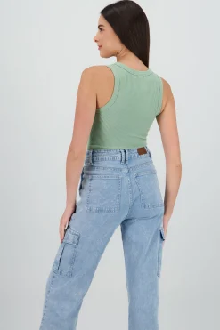 Shasa Sleeveless Seamless Solid Top