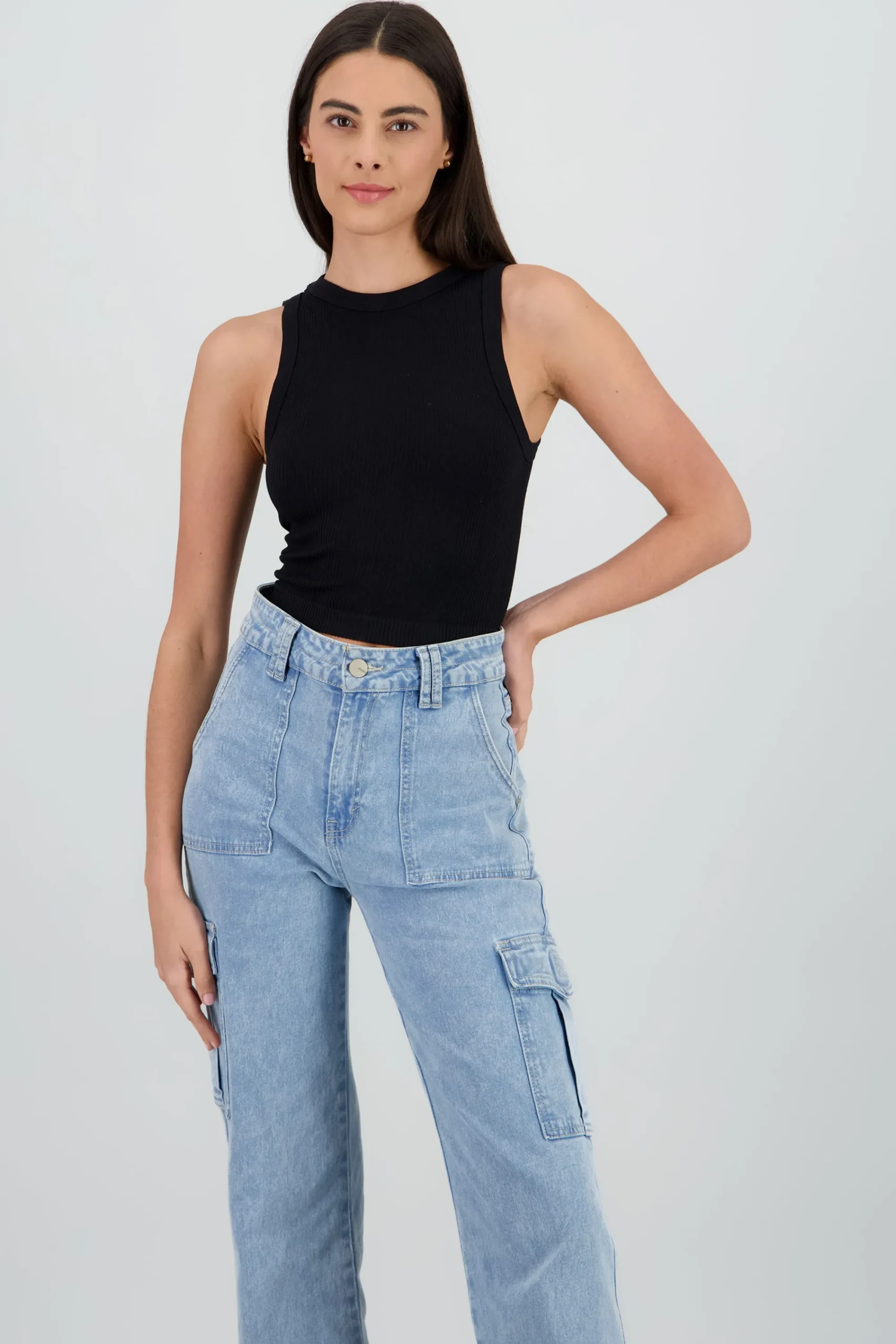 Shasa Sleeveless Seamless Solid Top