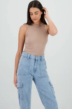 Shasa Sleeveless Seamless Solid Top
