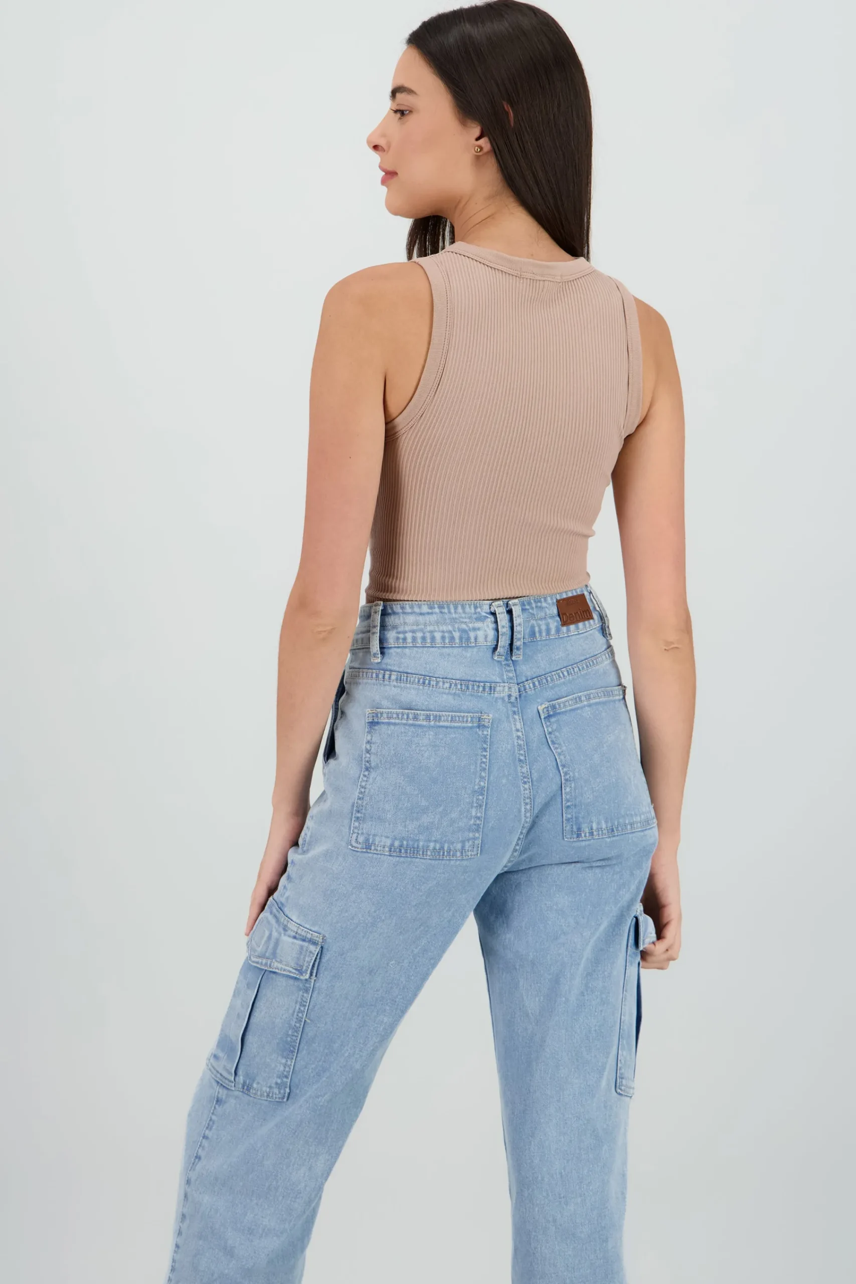Shasa Sleeveless Seamless Solid Top
