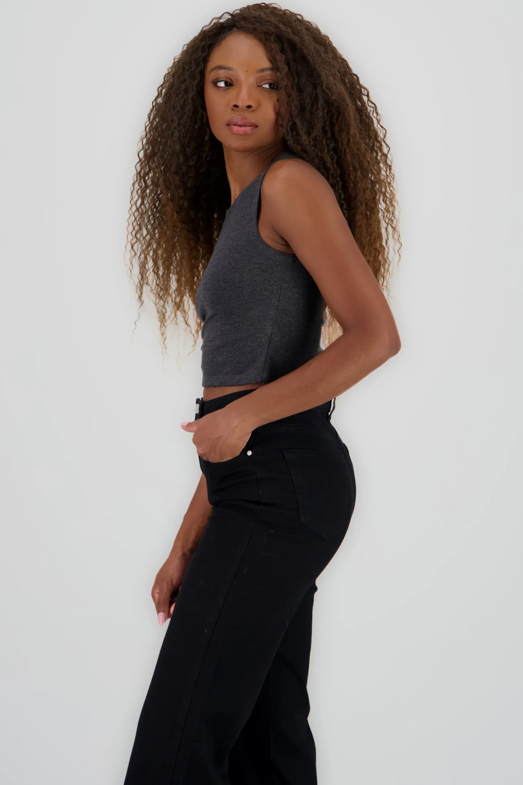 Shasa Sleeveless Solid Round Neck Top
