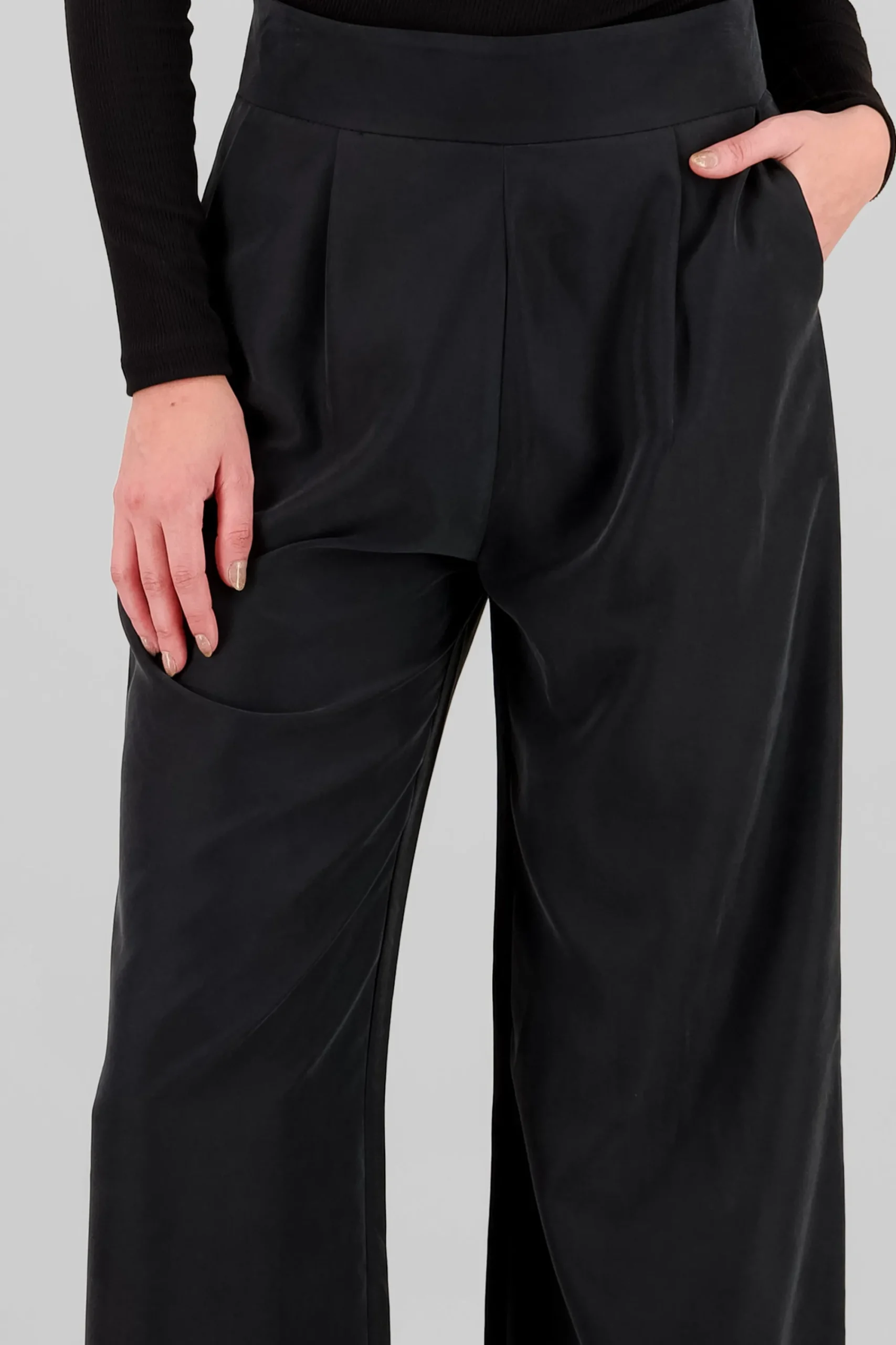 Shasa Soft Touch Fluid Pants