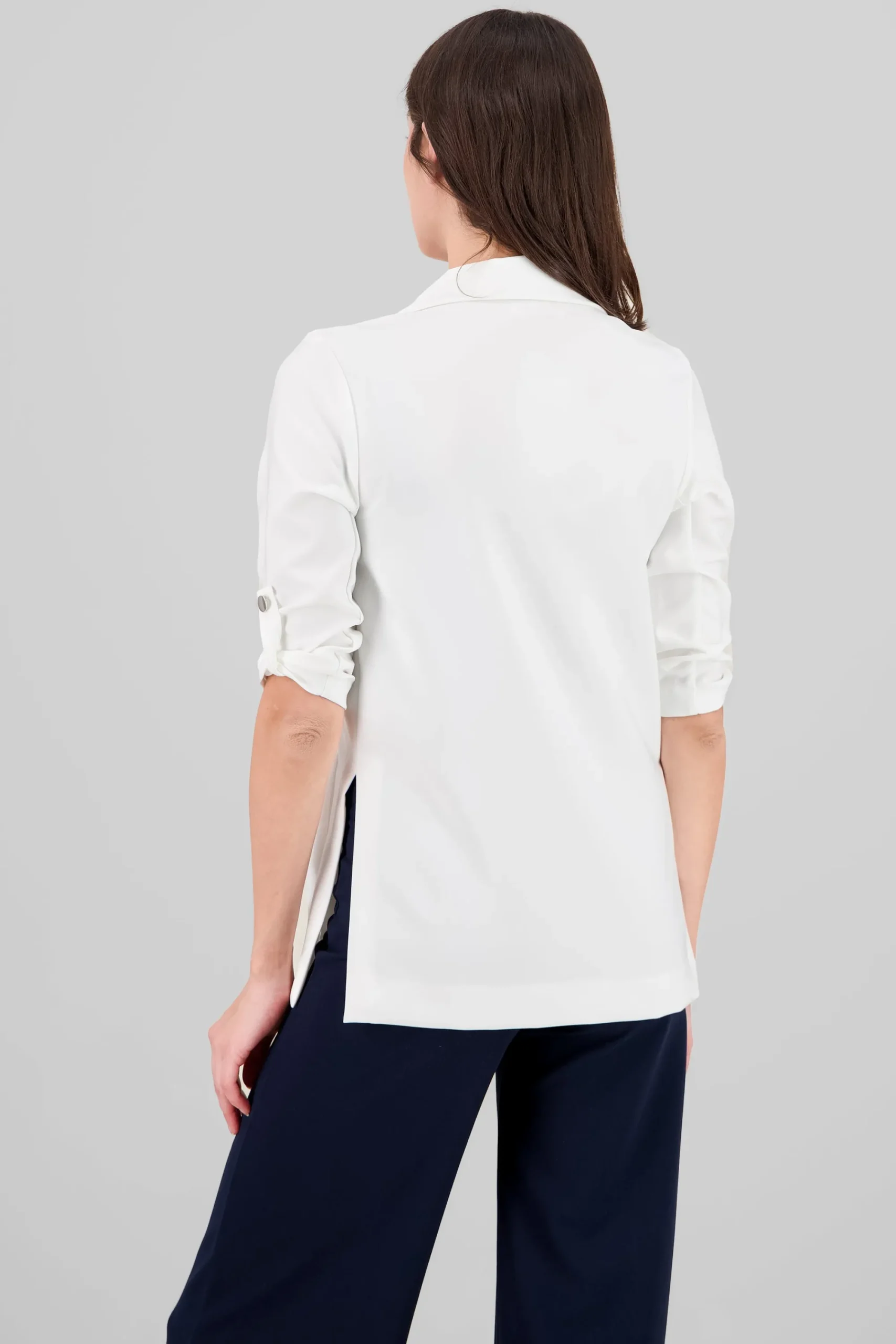 Shasa Solid blazer with adjustable sleeves