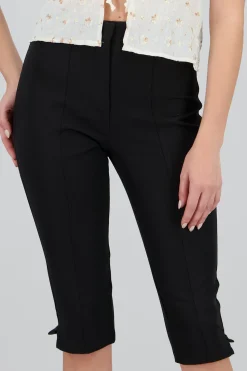 Shasa Solid Capri Pants