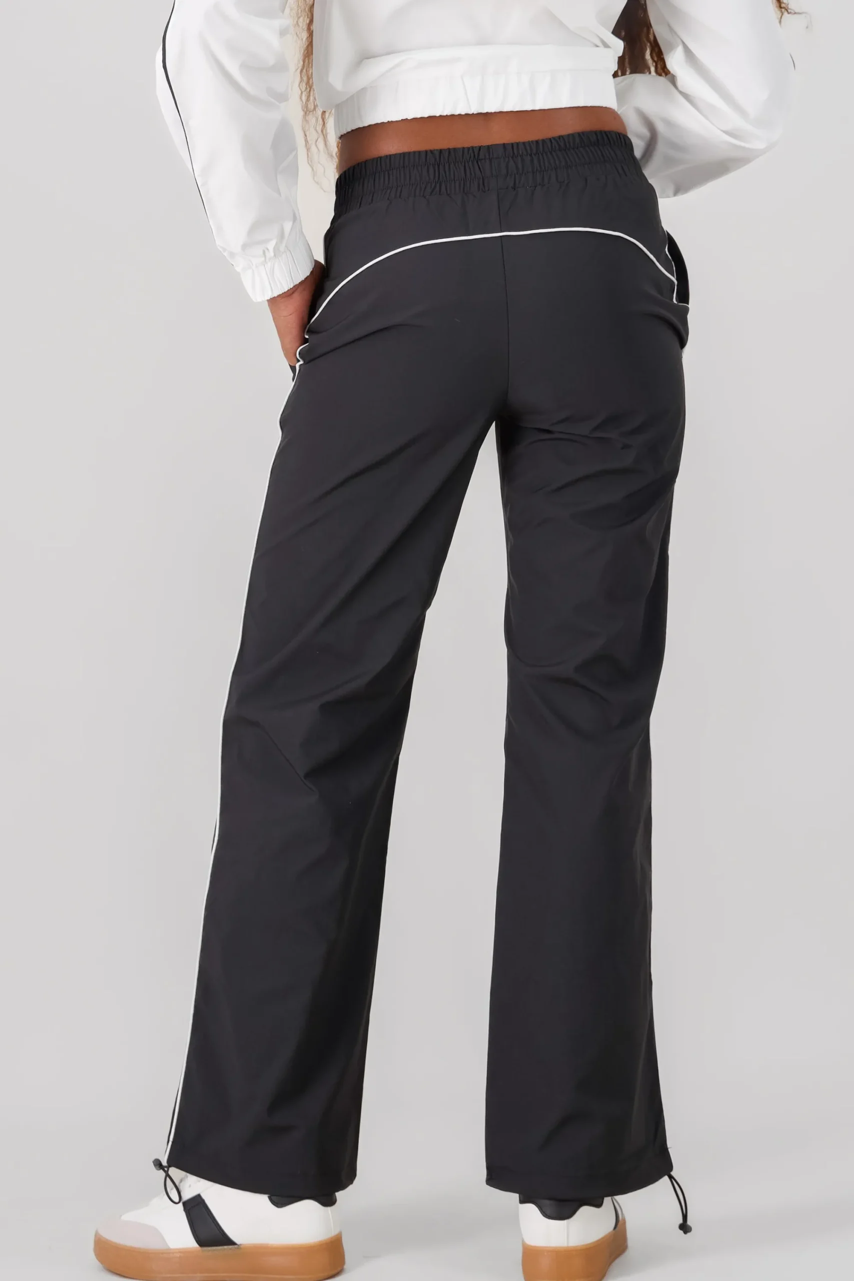 Shasa Solid Contrast Detail Pants
