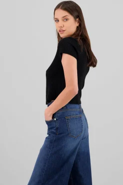 Shasa Solid Knit Top with Zipper