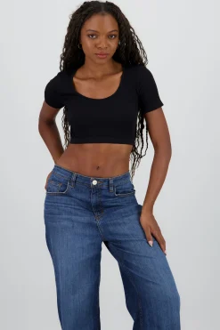Shasa Solid Seamless Crop Top