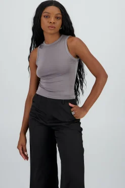 Shasa Solid Sleeveless Round Neck Top