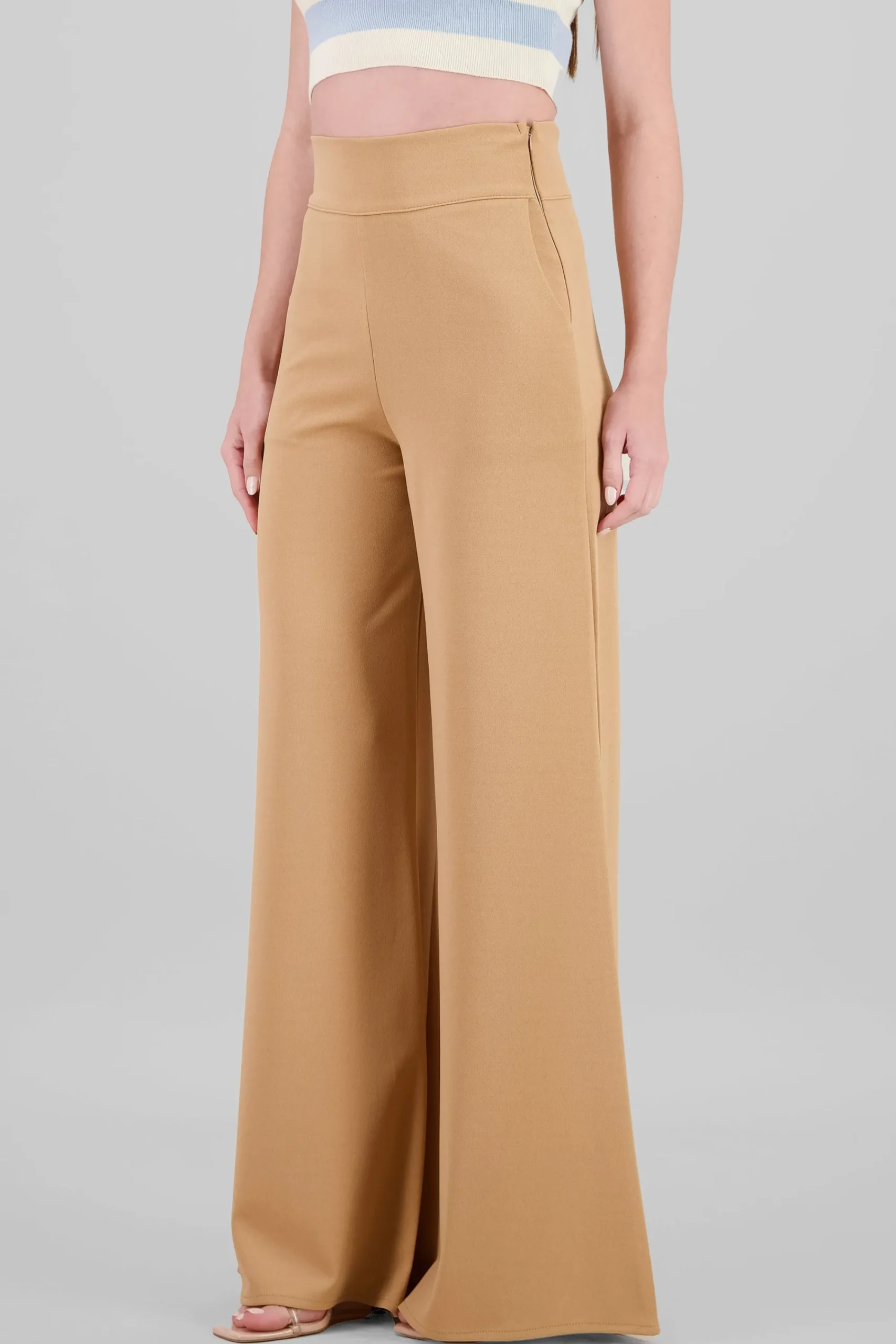Shasa Solid Wide Leg Pants