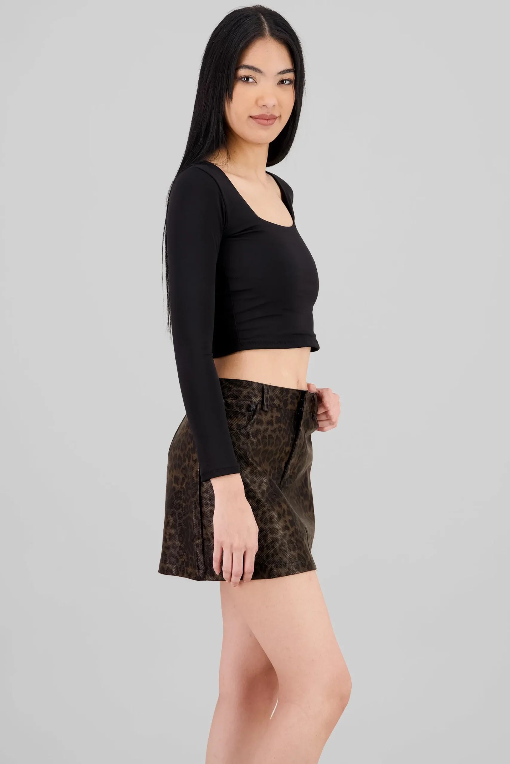 Shasa Square Neck Long Sleeve Top