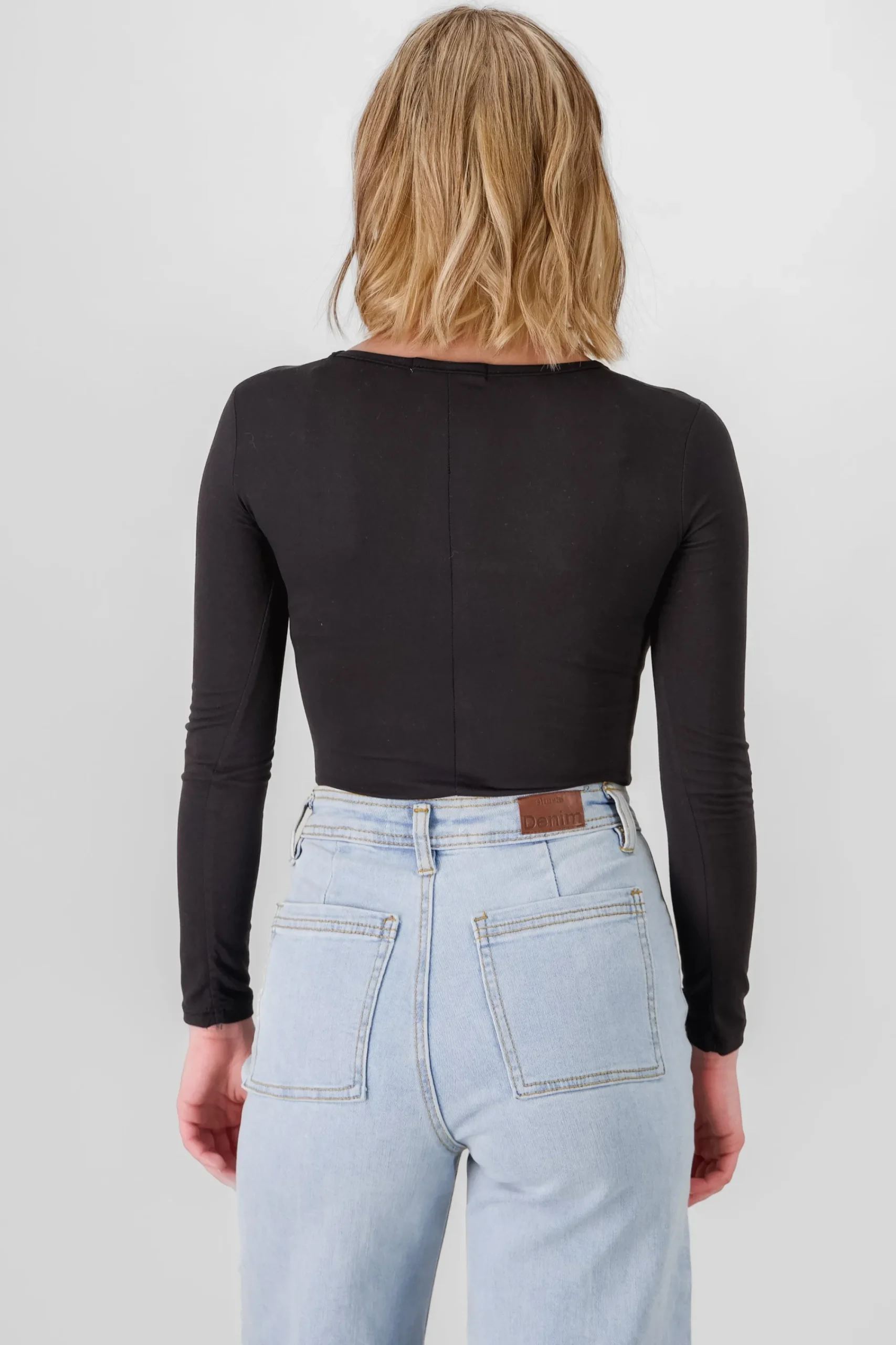 Shasa Square neck long sleeved bodysuit
