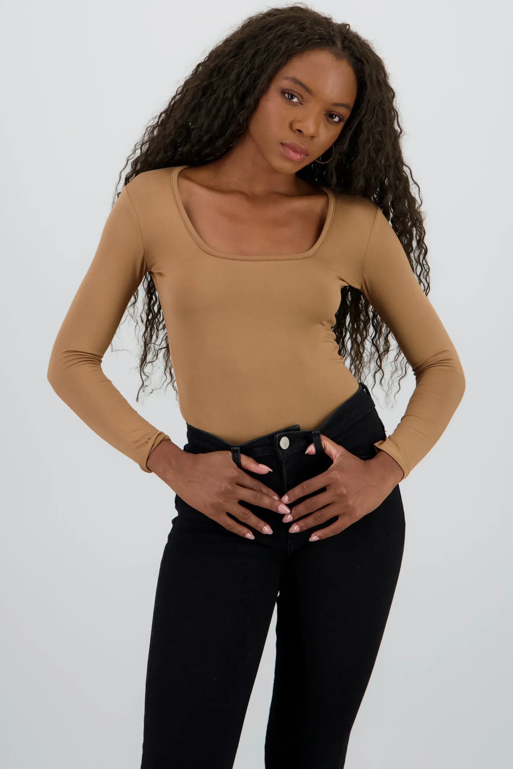 Shasa Square neck long sleeved bodysuit