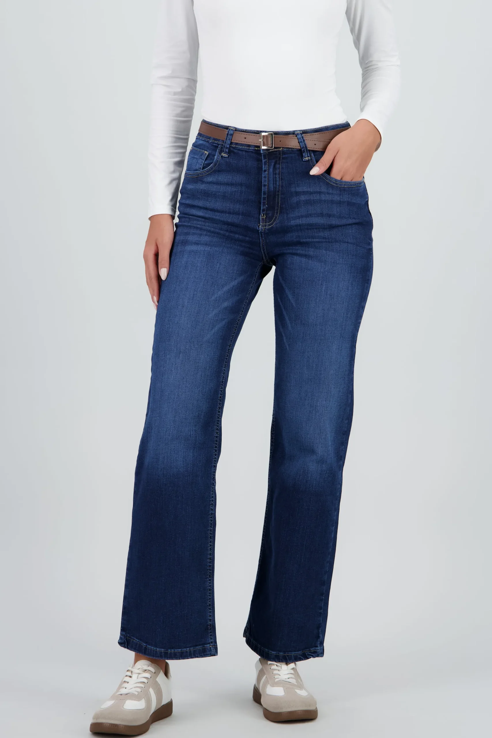 Shasa Straight Basic Cut Jeans