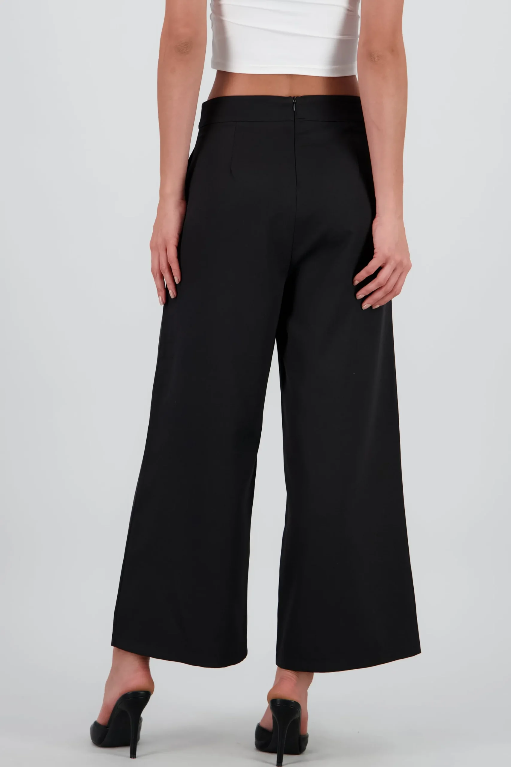 Shasa Straight Leg Tailored Pants
