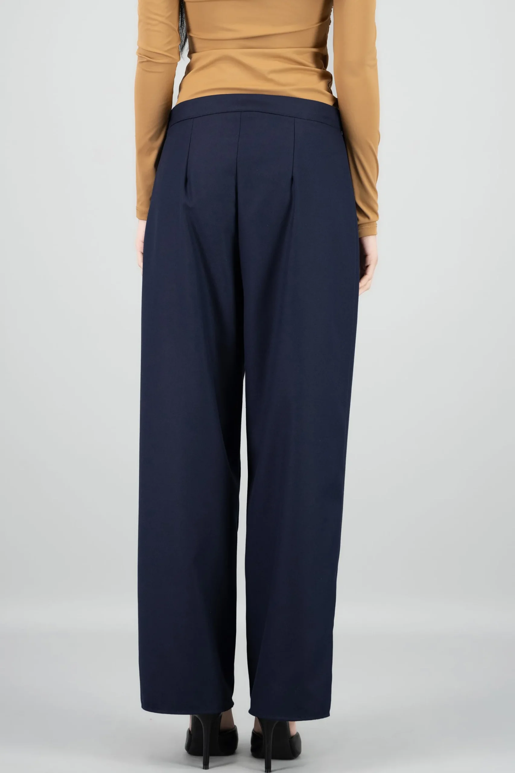 Shasa Straight Pants