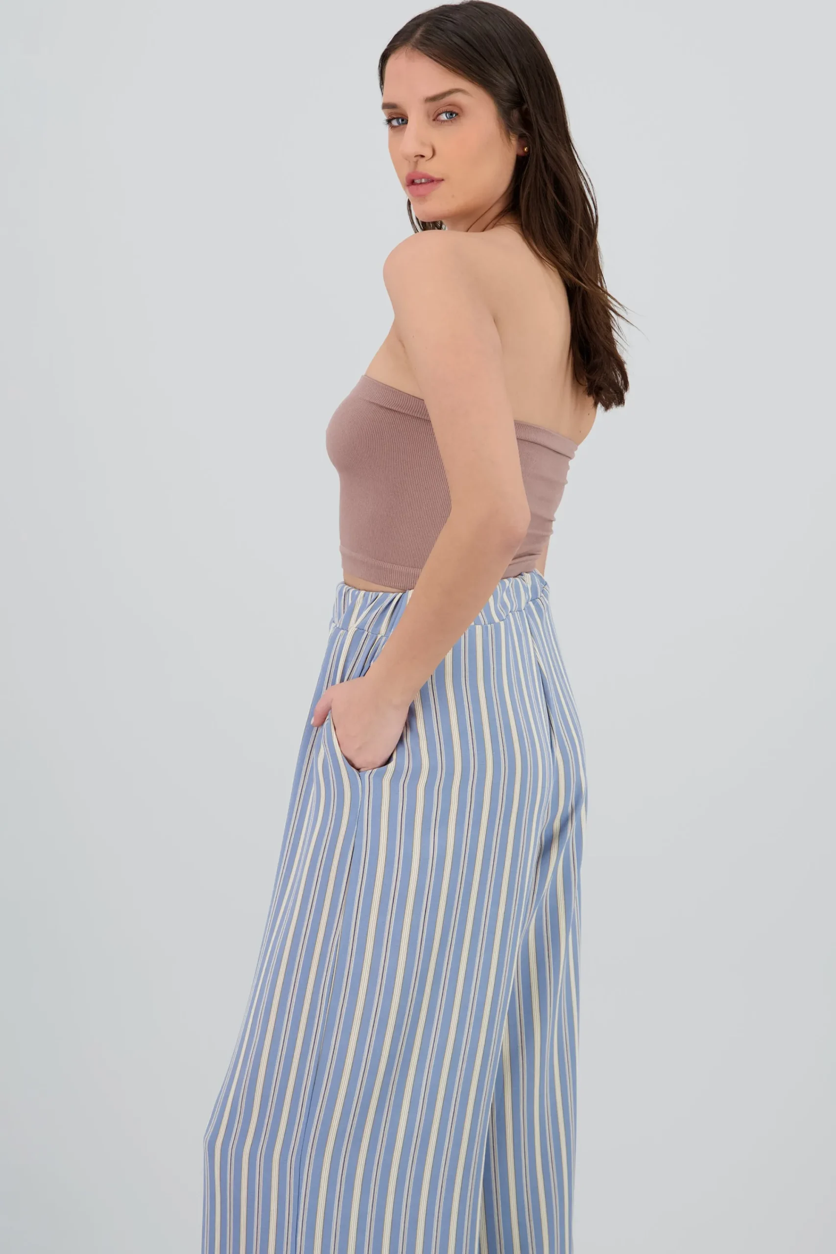Shasa Strapless ribbed tube top