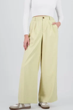 Shasa Tailored Pants with Pleat Detail