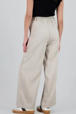 Shasa Tailored Pants with Pleat Detail
