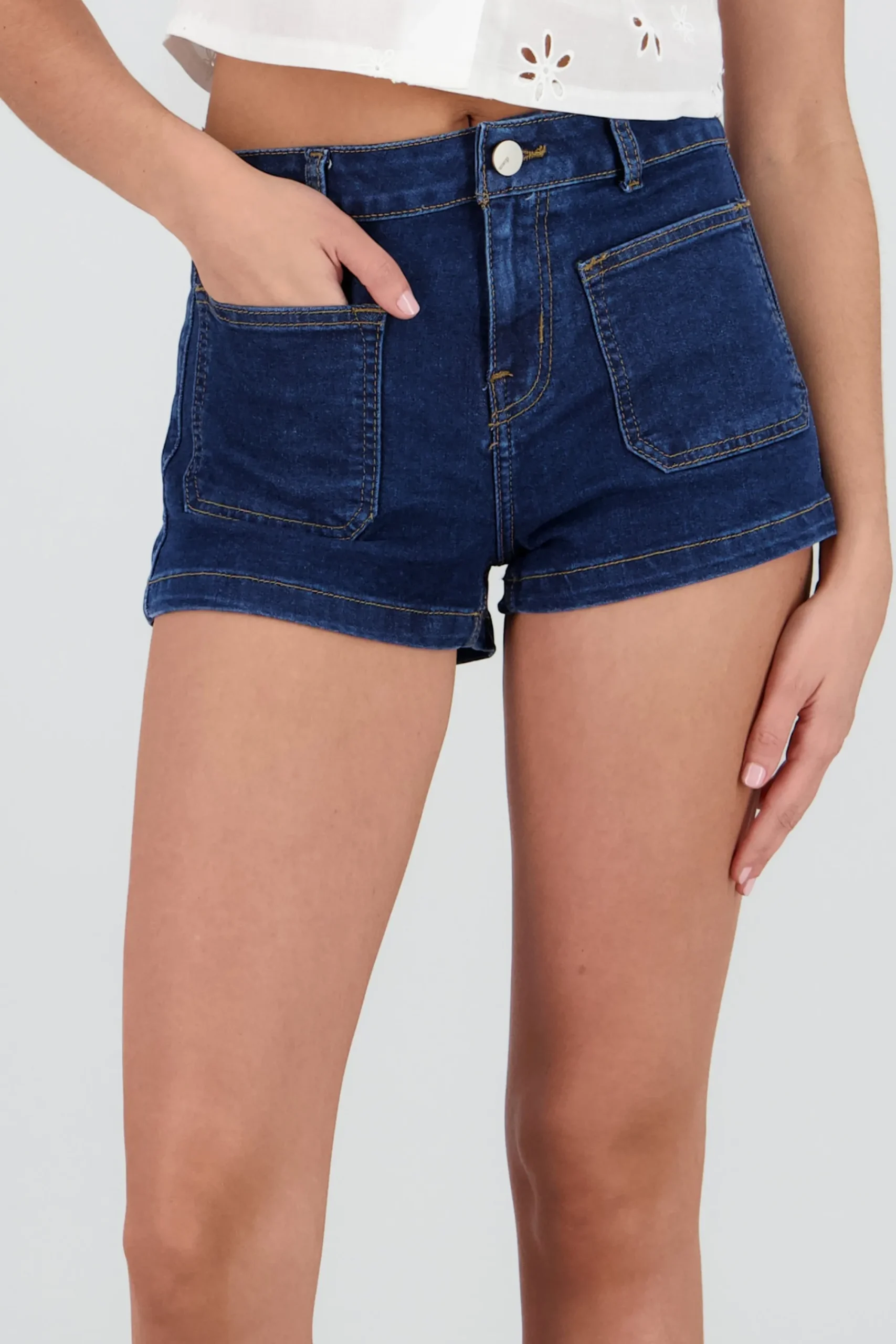 Shasa Two Pockets Shorts
