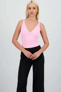 Shasa V Scoop Solid Top
