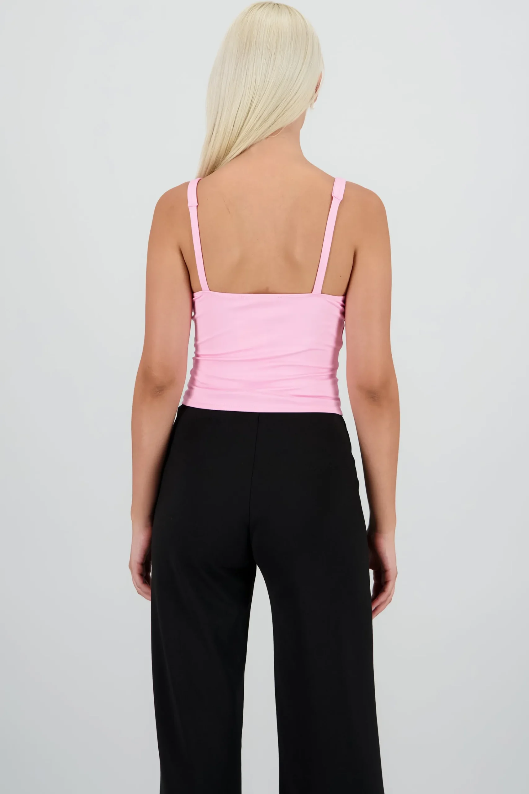 Shasa V Scoop Solid Top