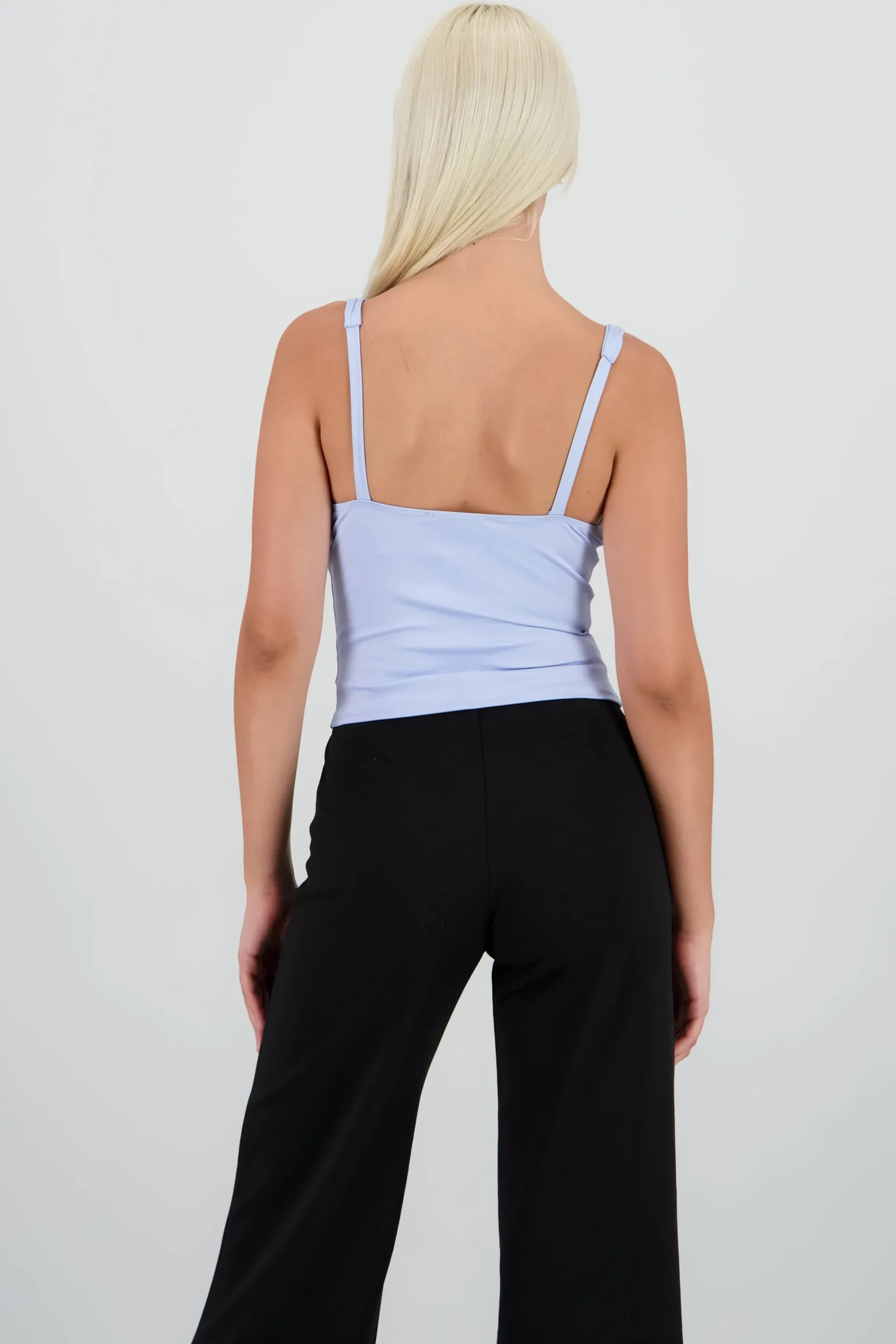 Shasa V Scoop Solid Top